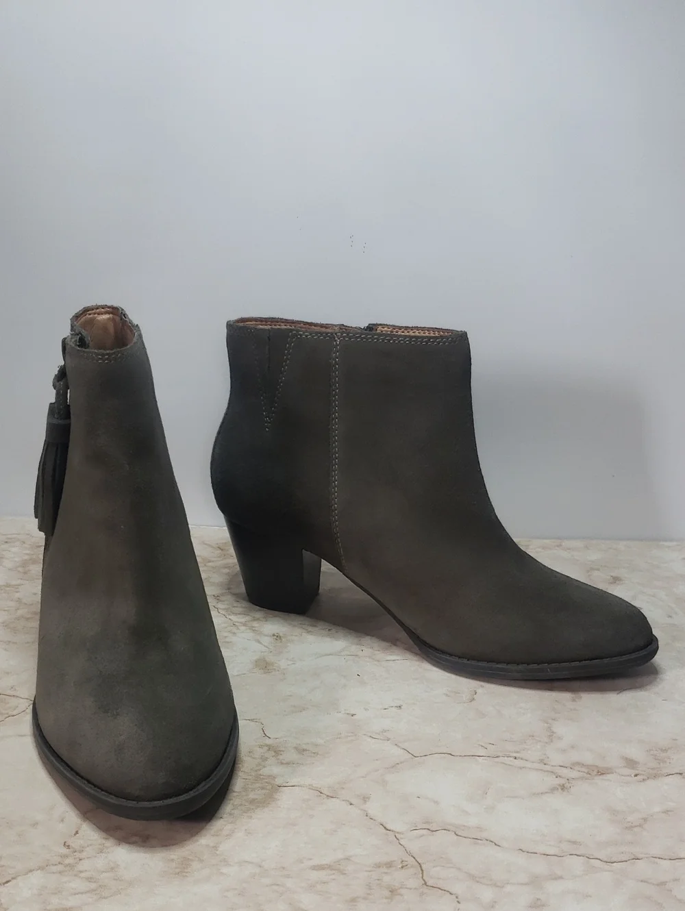 Vionic Women's Olive Suede Ankle Booties - Classic Block Heel Size 8.5